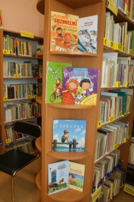 kiermasz w bibliotece 2013 (3)