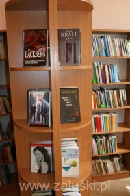 BIBLIOTEKA JUŻ WYREMONTOWANA (6)